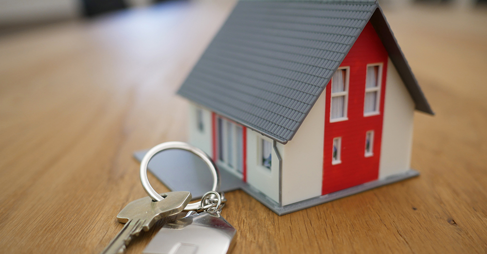 house and keys model